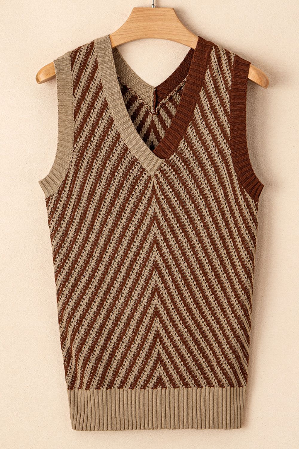 Sweater-Striped Contrast V-Neck Vest