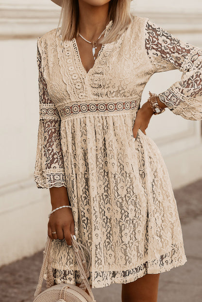 Dress-Lace V-Neck Three-Quarter Sleeve