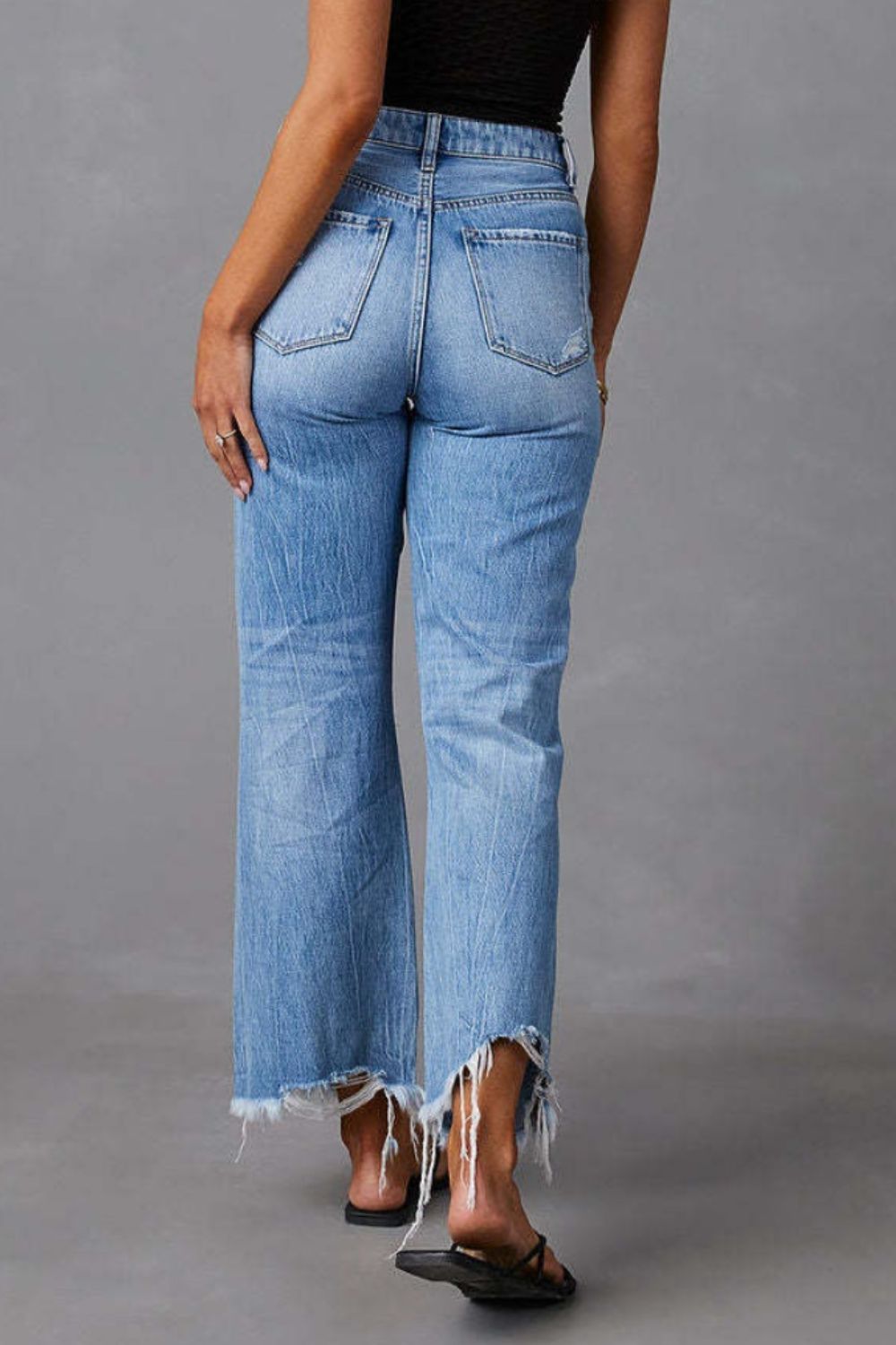 *PRESALE-Jeans Distressed Raw Hem with Pockets