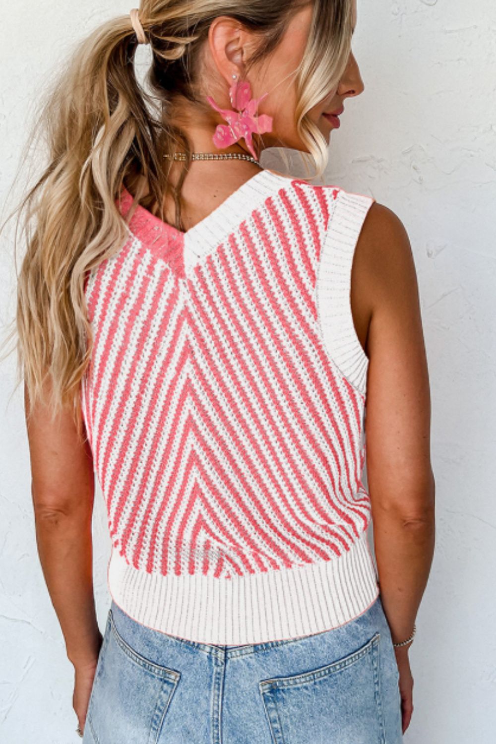 Sweater-Striped Contrast V-Neck Vest