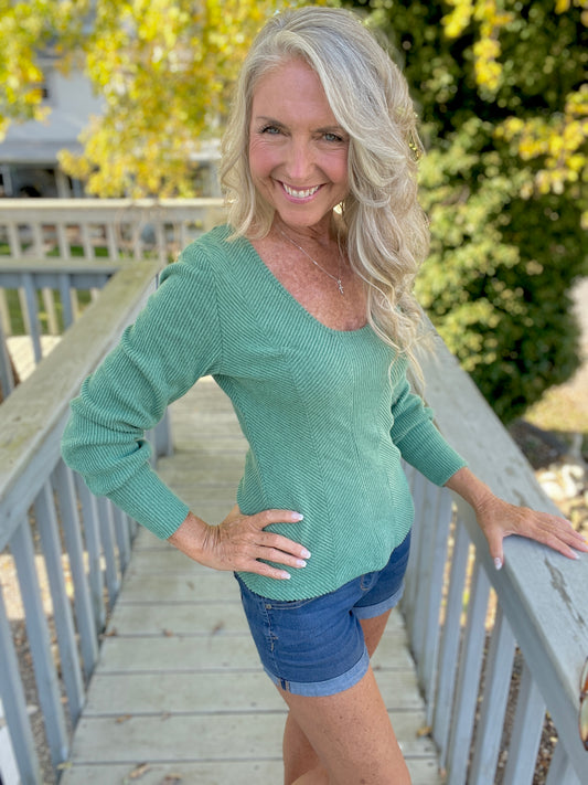 Top-Scoop Neck Long Sleeve-Green