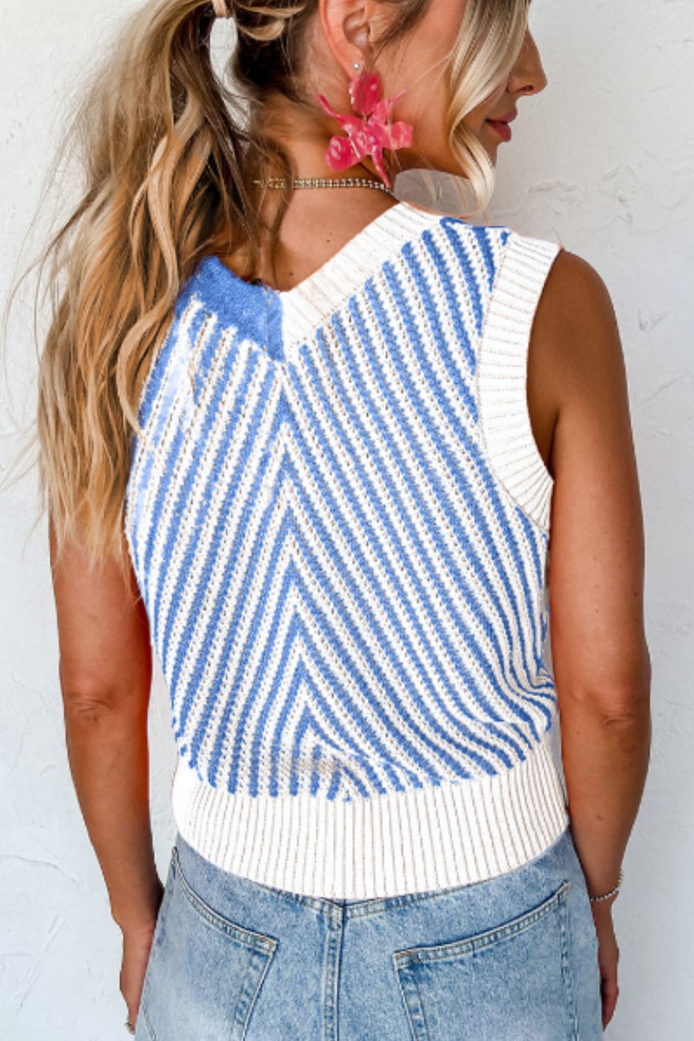 Sweater-Striped Contrast V-Neck Vest