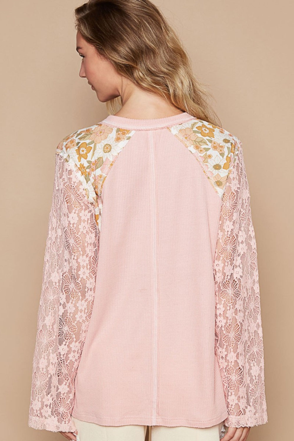 Top-Flower Patch Lace Sleeve Knit-Pink