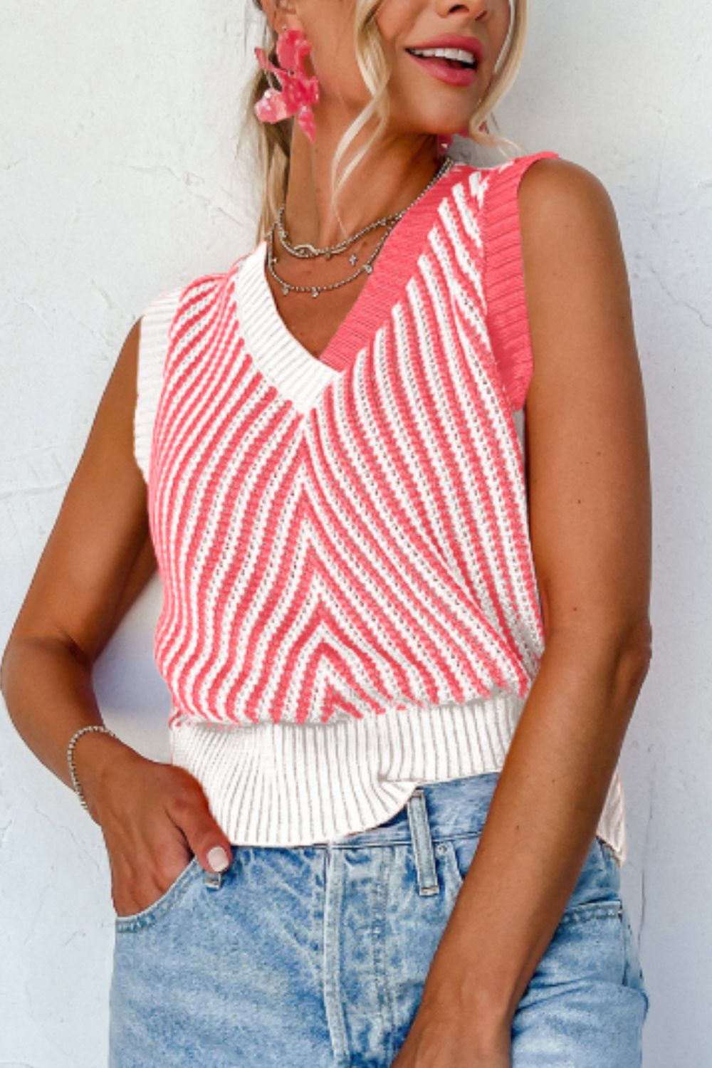 Sweater-Striped Contrast V-Neck Vest